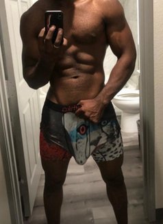 Jabr - Male escort in Doha Photo 2 of 10