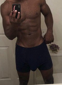 Jabr - Male escort in Doha Photo 3 of 10