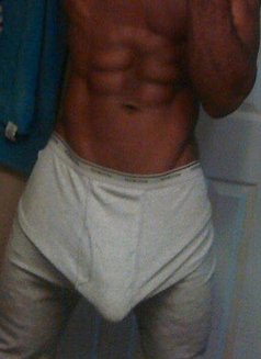 Jabr - Male escort in Doha Photo 8 of 10