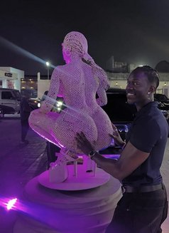 Jabr - Male escort in Doha Photo 6 of 9