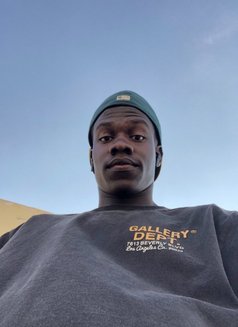 Jabr - Male escort in Doha Photo 8 of 9