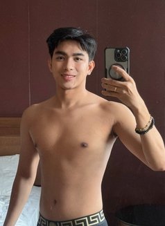 Jace Sebastian - Male escort in Manila Photo 4 of 7