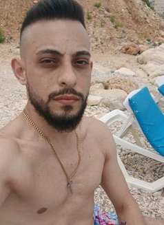 Jack - Male escort in Beirut Photo 2 of 4