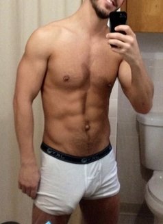 Bob for sexy females/cuckolds - Male escort in Beirut Photo 2 of 2