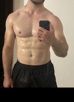 Jack - Male escort in Tel Aviv Photo 1 of 3