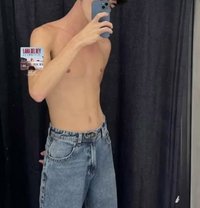 Yassin - Male escort in Tunis
