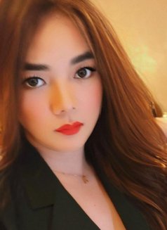 Jackie kawaii - puta in Singapore Photo 2 of 13