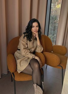 Jackie - puta in Dubai Photo 1 of 6