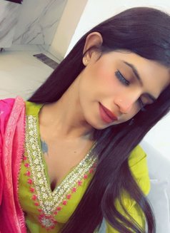 JacquelineGlow - Transsexual escort in Noida Photo 3 of 6