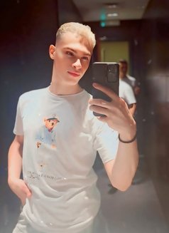 Jad - Male escort agency in Beirut Photo 3 of 3