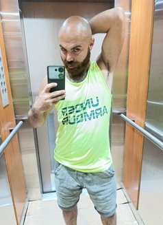 Jad - Acompañantes masculino in Beirut Photo 6 of 6
