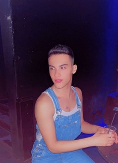 Jad - Acompañantes masculino in Beirut Photo 1 of 3