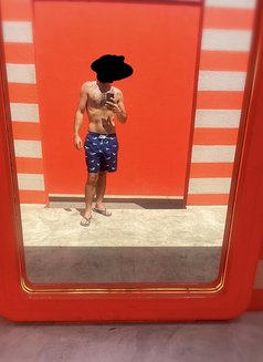 Jad - Acompañantes masculino in Beirut Photo 1 of 1