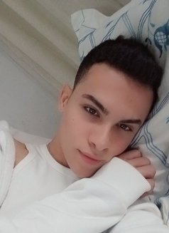 Jad - Acompañantes masculino in Beirut Photo 3 of 4