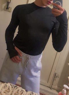 Jad - Male escort in Beirut Photo 3 of 5