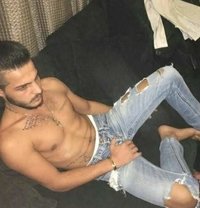 Alii - Acompañantes masculino in Dubai