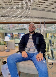 Jad - Male escort in Muscat Photo 13 of 13