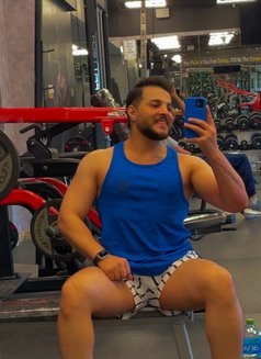Jad New - Acompañantes masculino in Abu Dhabi Photo 1 of 13