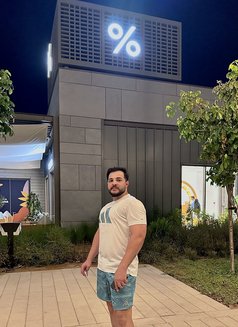 Jad28 - Male escort in Dubai Photo 6 of 9