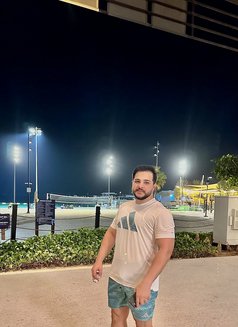 Jad28 - Male escort in Dubai Photo 8 of 9