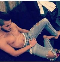 Jaddd - Acompañantes masculino in Dubai