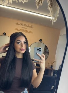 Jade - escort in London Photo 5 of 6