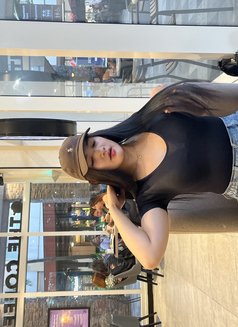 Jade - Transsexual escort in Taipei Photo 4 of 5