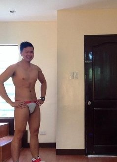 Cebu Male Masahista - Acompañantes masculino in Cebu City Photo 1 of 19