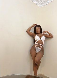 Jade - escort in Cairo Photo 9 of 11