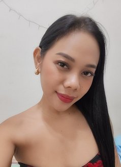 Jade - escort in Manila Photo 8 of 14