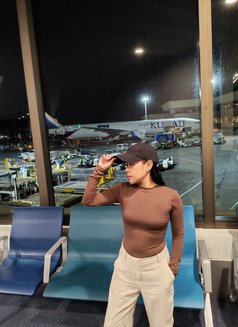 Jade - escort in Manila Photo 9 of 14
