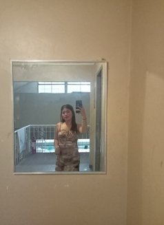 Jade - Transsexual escort in Manila Photo 3 of 5