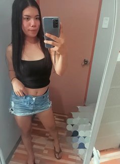 Jade - Transsexual escort in Manila Photo 5 of 5