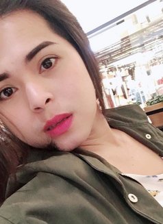 Jade - Transsexual escort in Muscat Photo 2 of 5