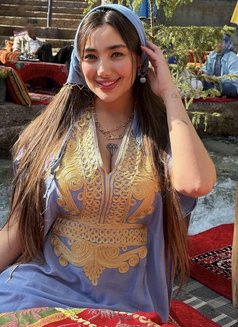 SHEKHA - puta in Cairo Photo 4 of 5