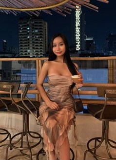 Jade (Skinny Girl) - puta in Bangkok Photo 4 of 15