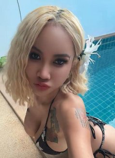 Jade - puta in Ko Samui Photo 4 of 10