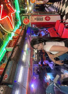 Jade Tiu Camshow Sucker - Transsexual escort in Manila Photo 6 of 12