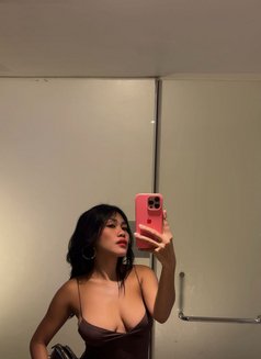 Jade - escort in Ho Chi Minh City Photo 4 of 15