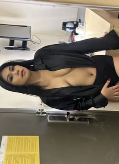 Jade - escort in Ho Chi Minh City Photo 9 of 15