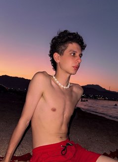 Jaden - Transsexual escort in Cairo Photo 5 of 7