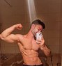 Jadlove - masseur in Dubai Photo 2 of 2