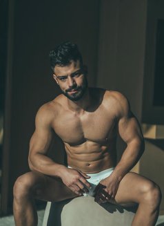 Jadlove - masseur in Dubai Photo 6 of 6