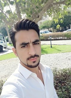 Jago - Male escort in Jeddah Photo 2 of 5