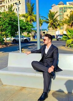 Jago - Male escort in Jeddah Photo 3 of 5