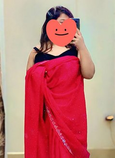 Jagriti (Cam & Realmeet) - puta in New Delhi Photo 1 of 6