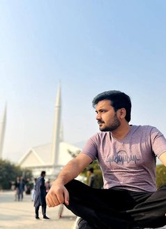 Jahanzeb - Male escort in Karāchi Photo 8 of 8