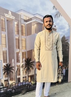 Jahid Hossain - Male escort in Jeddah Photo 2 of 2