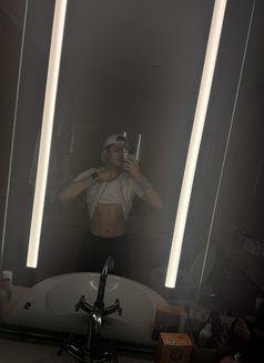 Jahmeel Twink B - Male escort in Dubai Photo 3 of 6