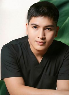 Jai - Male escort in Manila Photo 2 of 7